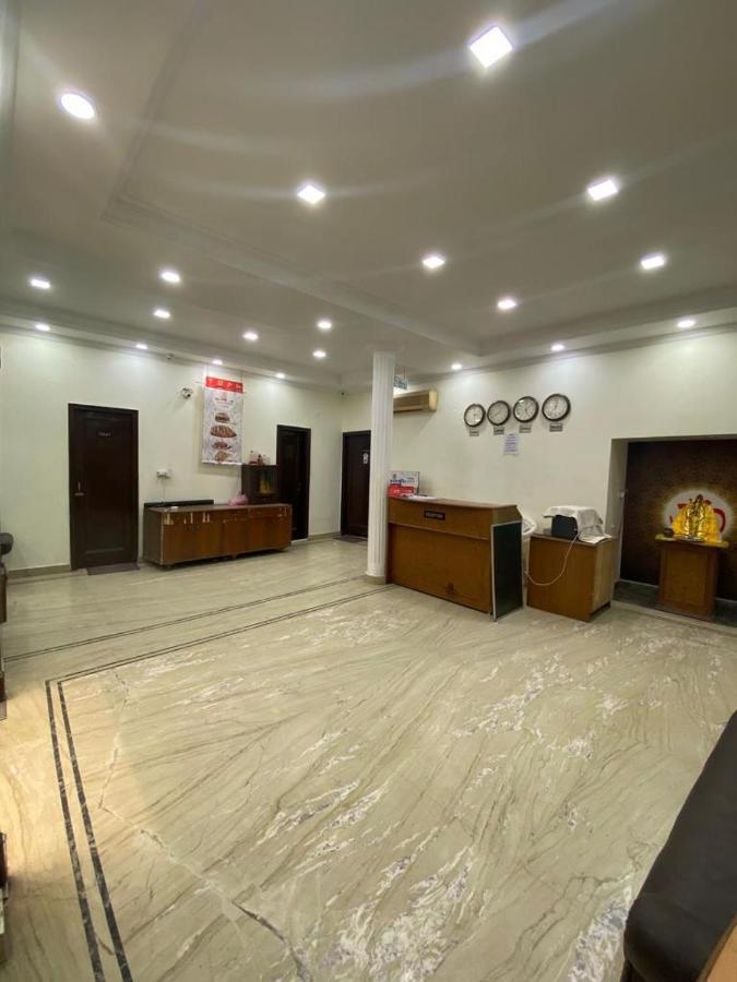 אמריצר Lavi Hotel Hari Darshan - 10 Meter From Golden Temple מראה חיצוני תמונה